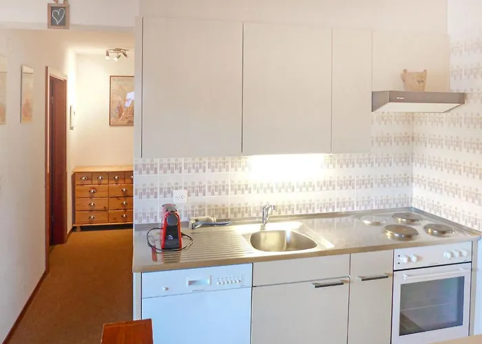 Yuca B Apt- 28 By Interhome * 克莱恩 蒙塔纳